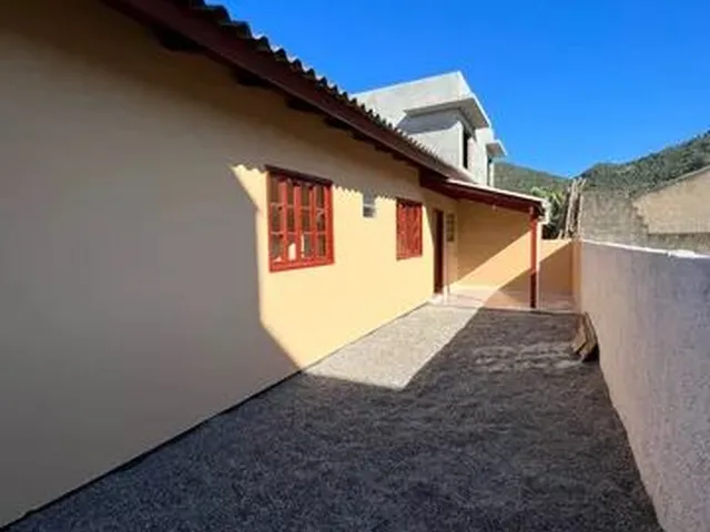 Imagem 15: Casa com 3 Dormitórios, Garagem Coberta, Pátio, Próx as Praias