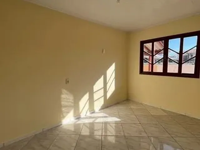 Imagem 10: Casa com 3 Dormitórios, Garagem Coberta, Pátio, Próx as Praias