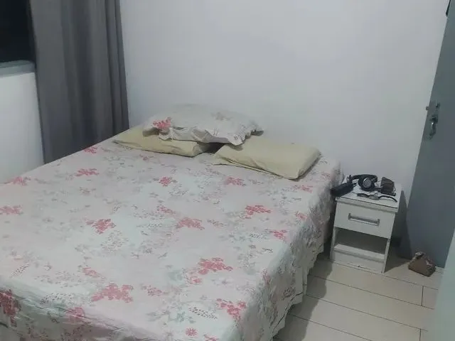 Imagem 2: Alugo Quarto com Varanda