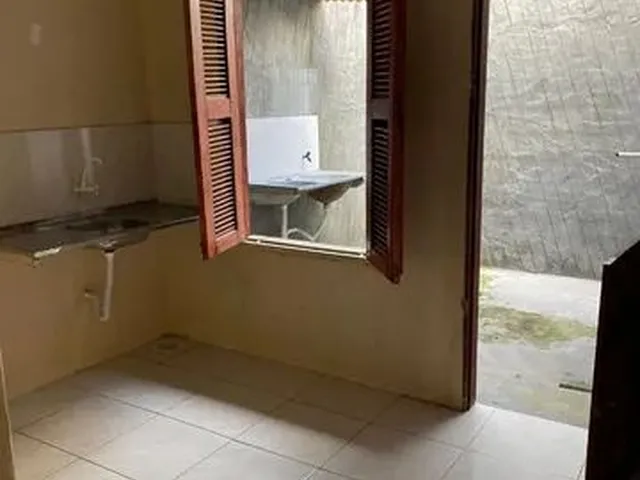 Imagem 2: Aluga-Se Casa com Garagem , Sala ,Dois Quartos , 2 Banheiros , Coxinha e Quintal