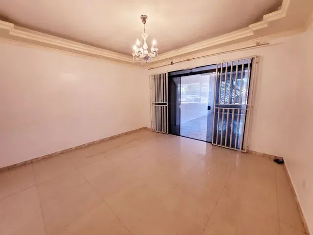 Imagem: Lene Pegado Aluga Casa de 3/4 na Av. S/Lemos