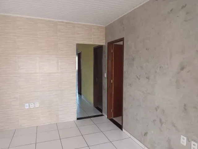 Imagem: Casa com Três Quartos para Alugar