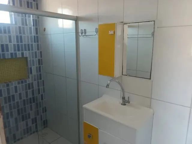 Imagem 4: Casa com Três Quartos para Alugar