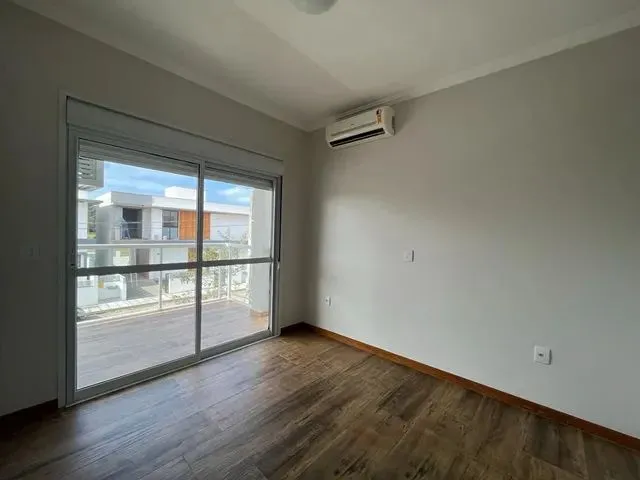 Imagem 10: Casa 03 Dormitório no Loteamento Potal do Ribeirão, Florianópolis