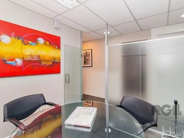 Imagem 3: Excelente Sala Comercial de 140M² no Centro