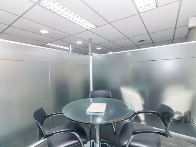 Imagem 5: Excelente Sala Comercial de 140M² no Centro