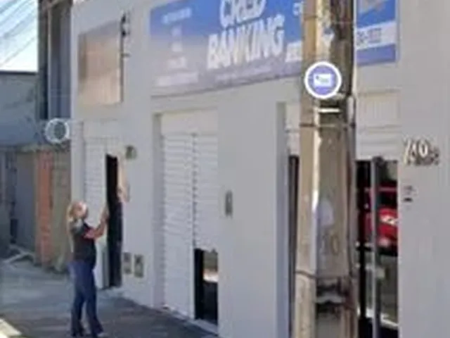 Imagem: Ponto Comercial com Split e Portas de Vidro