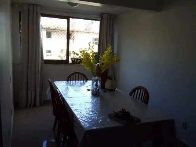 Imagem: O apartamento possui 3 Dormitórios, 1 Suíte, 2 Banheiros,