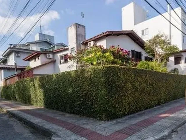Imagem: Casa 14 Dormitorios no Centrinho da Lagoa