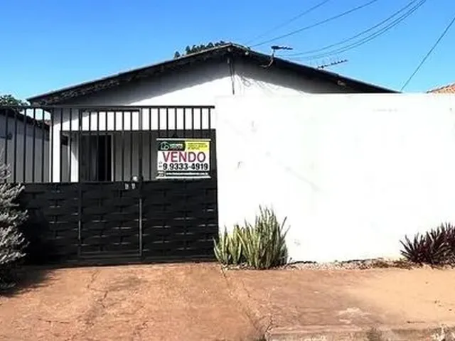 Imagem 9: Casa 3 Dormitórios para Venda em Cuiabá, Jardim Industriário, 3 Dormitórios, 2
