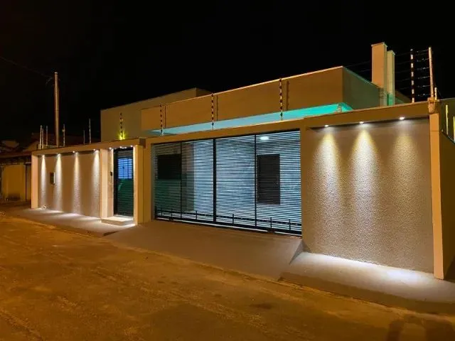 Imagem: Casa com Piscina Alto Padrão de Acabamento