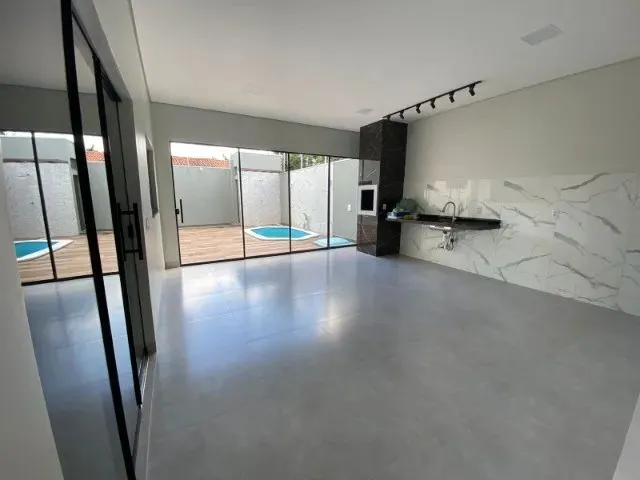 Imagem 13: Casa com Piscina Alto Padrão de Acabamento em Poconé Mt