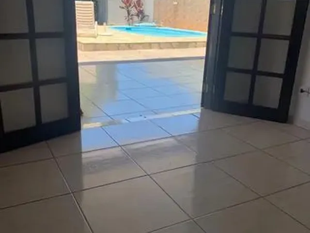 Imagem 3: Casa com Piscina em Guaratuba