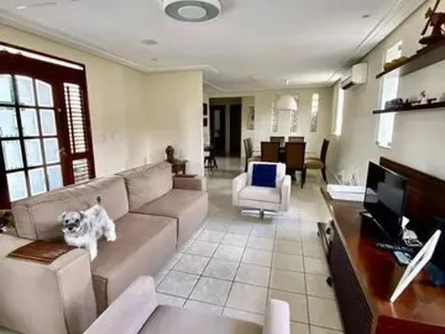 Imagem: Casa com 3 Dormitórios À Venda, 250 M²