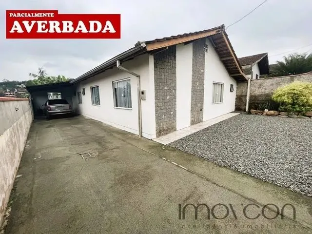 Imagem 1: Casa para Venda em Joinville, Nova Brasília, 3 Dormitórios, 2 Suítes, 2 Banheiros, 2