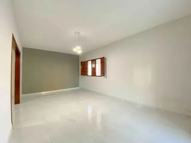 Imagem 2: Casa em Parque Jacaraípe com Quintal!!!