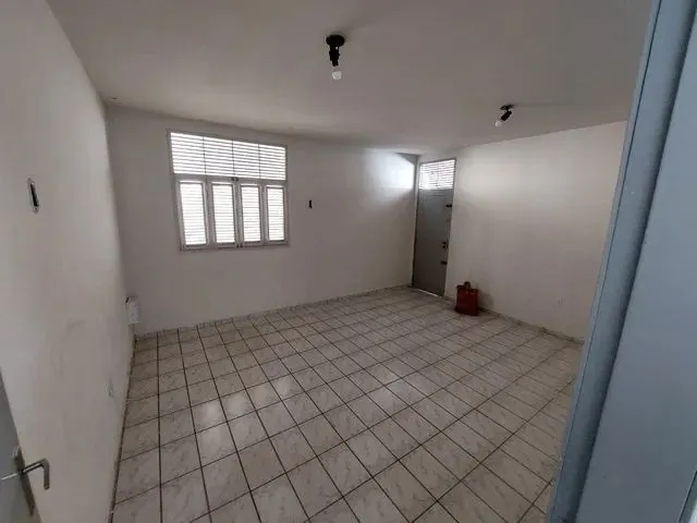 Imagem 6: Casa para Aluguel com 300 Metros Quadrados com 3 Quartos em Potilandia - Natal - Rio Grand