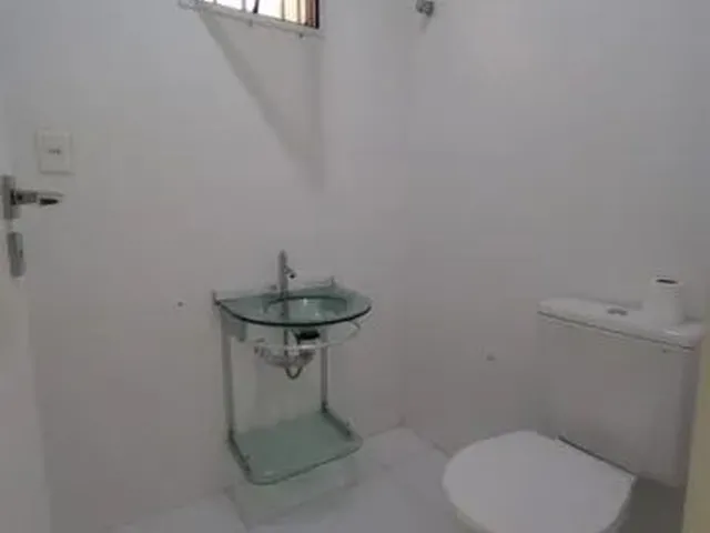 Imagem 9: Casa com 200M², 4/4 Sendo 2 Suíte no Parque Jóquei - Lauro de Freitas - Ba