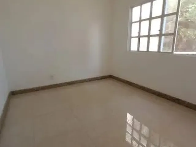 Imagem 2: Casa com 200M², 4/4 Sendo 2 Suíte no Parque Jóquei - Lauro de Freitas - Ba