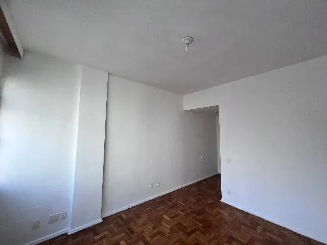 Imagem 2: Alugo Excelente Apartamento 3 Quartos
