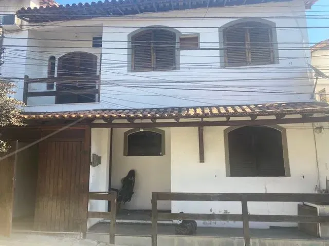 Imagem: A casa em condomínio possui 3 Dormitórios, 1 Banheiro, 1
