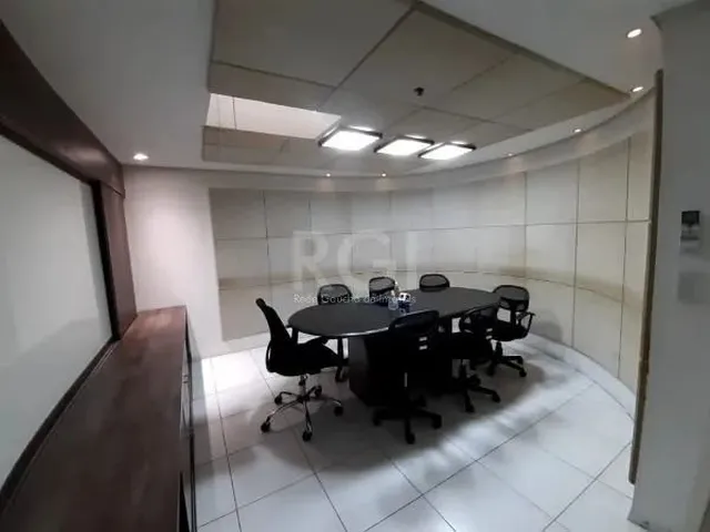 Imagem: Conjunto/Sala para Venda - 216.31M², 0