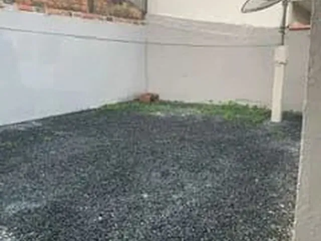 Imagem: A casa possui 2 Dormitórios, 1 Banheiro, 1 Vaga na