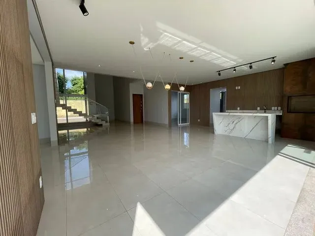 Imagem: Casa de Condomínio para Venda Tem 448 Metros