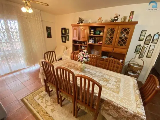 Imagem 2: Apartamento a Venda em Próximo as Quatro Praças