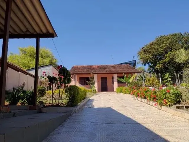 Imagem: Casa em Atibaia, 2 Quartos, Terreno Amplo