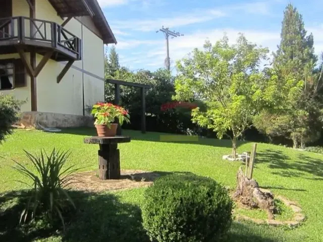 Imagem: Casa em Condomínio na Serra da Cantareira