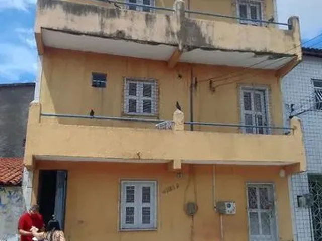 Imagem 5: Vende -Se Triplex no Álvaro Wayne Próximo a Av. Teodomiro de Castro. 5 Minutos do Rio