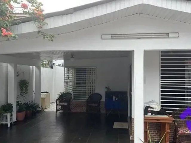 Imagem: Casa À Venda na Compensa 3 Quartos
