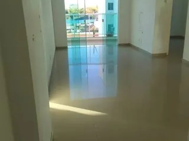 Imagem: O apartamento possui 2 Dormitórios, 1 Suíte, 1 Banheiro,