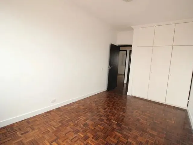 Imagem 12: Apartamento com 4 Dormitórios de Fácil Acesso com Apla Planta