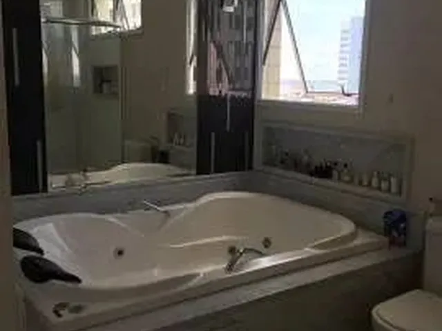 Imagem 5: Condomínio Barão da Villa . 4 Suites Sendo 3 com Varanda, 1 Suite Master com Closet