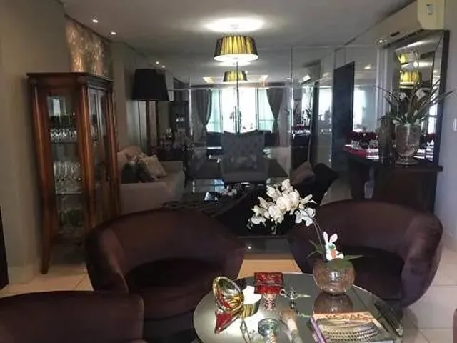 Imagem 12: Condomínio Barão da Villa . 4 Suites Sendo 3 com Varanda, 1 Suite Master com Closet