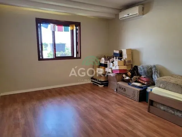 Imagem 12: Ótimo Sobrado de 4(Quatro) Dormitórios, Sendo 1(Um) Amplo Closet em Niterói - Canoas