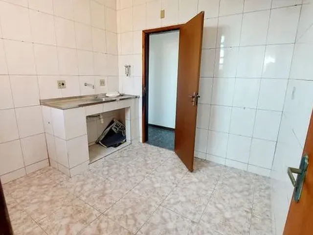 Imagem: Casa 4 Quartos - Rua Renato Meira Lima