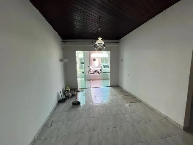 Imagem: Vendo Ótima Casa na Marambaia com 2/4 Quartos