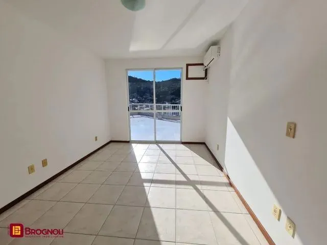 Imagem 9: Cobertura para Venda com 3 Quartos Suíte 2 Vagas Próximo Ao Centro de Florianópolis