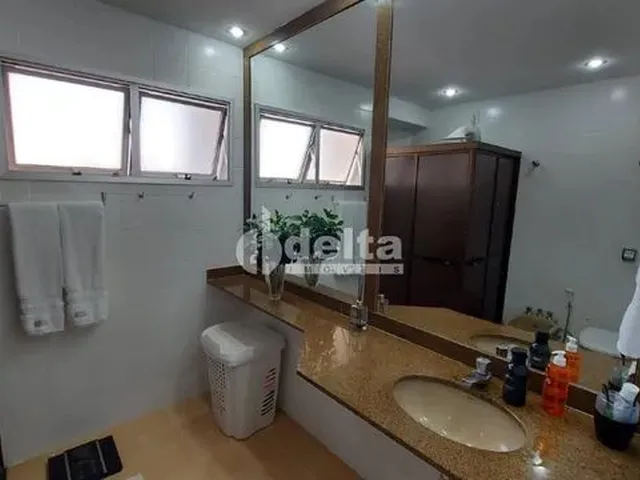 Imagem 9: Apartamento À Venda, 3 Quartos, 3 Suítes, 2 Vagas, Osvaldo Rezende - Uberlândia/Mg