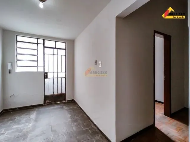 Imagem 7: Casa para Aluguel, 2 Quartos, Centro - Divinópolis/Mg