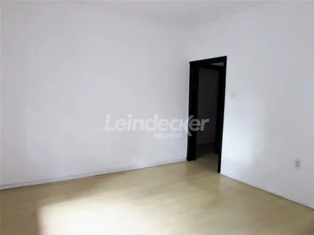 Imagem: Casa de 2 Quartos para Alugar no Bairro