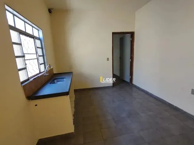 Imagem: Casa para Aluguel, 2 Quartos, santa Mônica