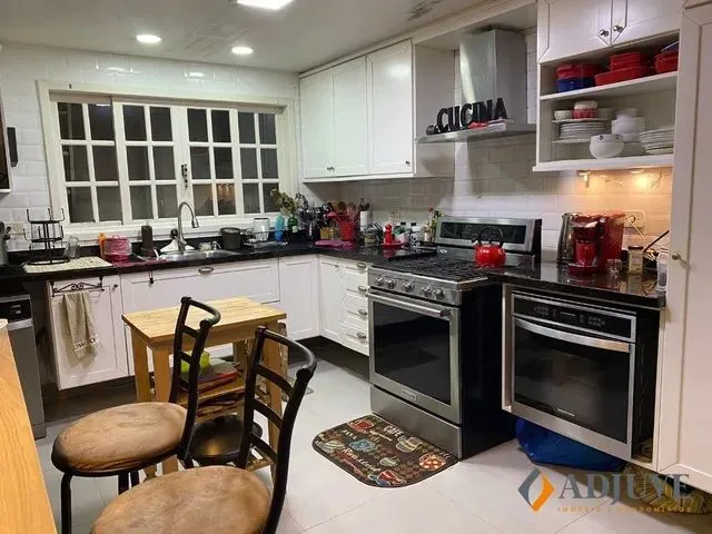Imagem 1: Petrópolis - Casa Padrão - Cremerie