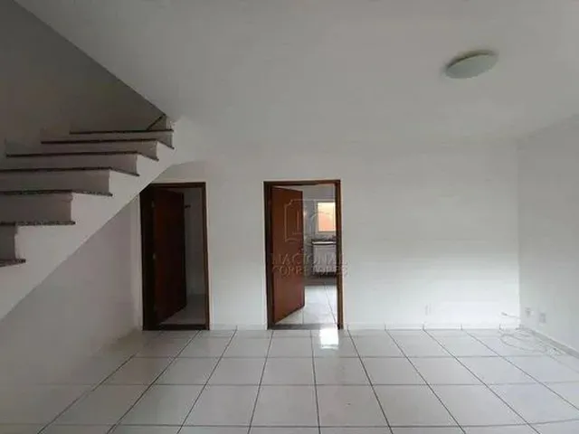 Imagem: Sobrado com 2 Dormitórios para Alugar