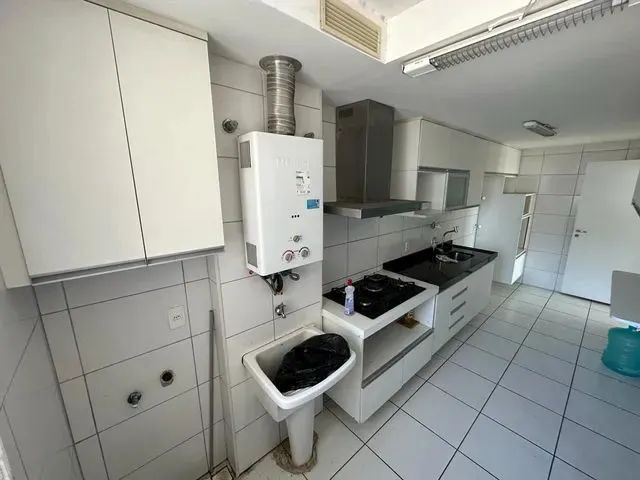 Imagem 10: Apartamento para Locação em Nova Iguaçu, Centro, 4 Dormitórios, 4 Suítes, 2