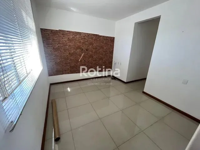 Imagem 3: Apartamento para Alugar, 3 Quartos, 1 Suíte, 1 Vaga, Osvaldo Rezende - Uberlândia/Mg