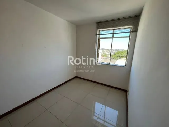 Imagem 6: Apartamento para Alugar, 3 Quartos, 1 Suíte, 1 Vaga, Osvaldo Rezende - Uberlândia/Mg